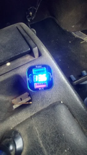 Dual PD 4 in 1 Fast Charger with Voltage Display photo review