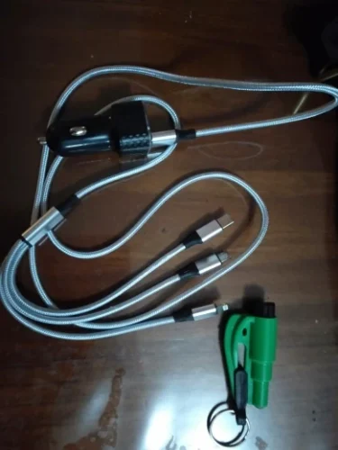 Dual PD 4 in 1 Fast Charger with Voltage Display photo review