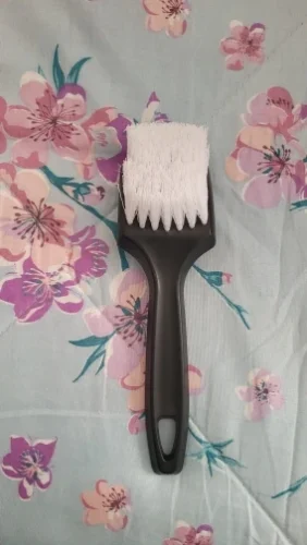 Sturdy Bristled Wheel & Tire Brush (1-3 Pack) Black, Blue & White photo review