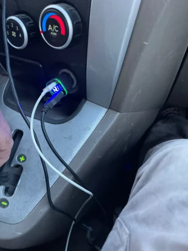 Dual PD 4 in 1 Fast Charger with Voltage Display photo review