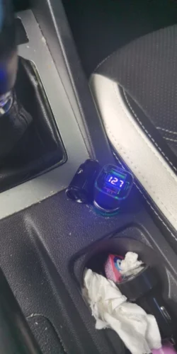 Dual PD 4 in 1 Fast Charger with Voltage Display photo review