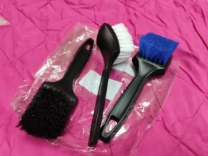 Sturdy Bristled Wheel & Tire Brush (1-3 Pack) Black, Blue & White photo review