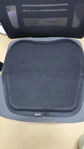 Gel Cool Summer Seat Cushion - Black & Blue photo review