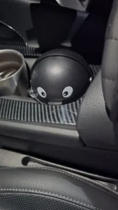 Cartoon Eyes Swing Lid Mini Trash Bin for Car photo review